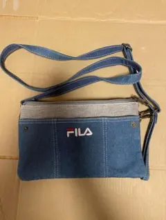 FILA ショルダーバッグ スマホ収納可