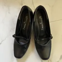 Romeo Valentino ブラック ストラップ付き パンプス 22.5