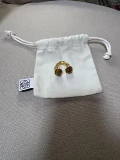 美品】LOEWE ツイストリング Ag925 シルバー 7号 ヴィンテージ - メルカリ