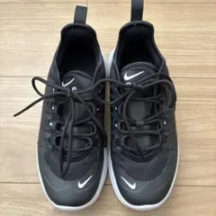 NIKE ナイキ　エアマックス　アクシス　18.5cm