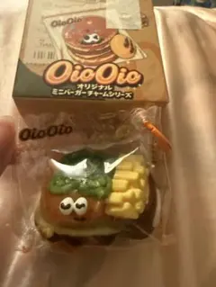 OioOio ちょこっとバーガー チャーム 2個セット - メルカリ
