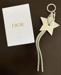 新品未使用✨Christian Dior ノベルティ 星型チャーム