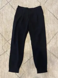 ユニクロ　ドレープジョガーパンツ　黒