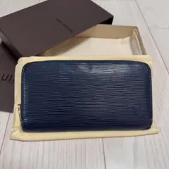 LOUIS VUITTON ネイビー 長財布　エピ
