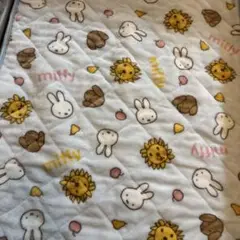 ディックブルーナ 敷きパット ミッフィー あったか