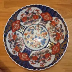 古伊万里　手描き 赤絵 金彩 輪花形 大鉢 唐花 アンティーク食器