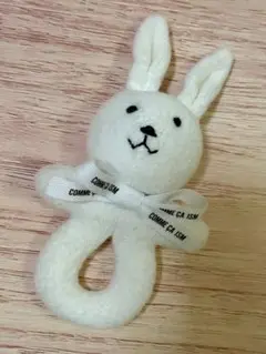 ᕱᕱ ＣＯＭＭＥ ＣＡ ＩＳＭ ウサギガラガラ