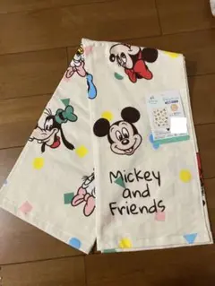 新品　ミッキーフレンズ　ガーゼケット　タオルケット　お昼寝ふとん