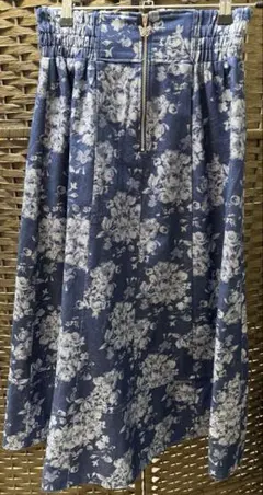 axes femme ロングスカート ネイビー　バラ
