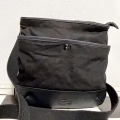 《美品》LACOSTE(ラコステ) ショルダーバッグ ブラックのサムネイル