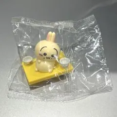 松屋ちいかわ　うさぎフィギュア