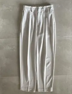 ユニクロ　ドレープリラックステーパードアンクルパンツ　丈標準　ナチュラル