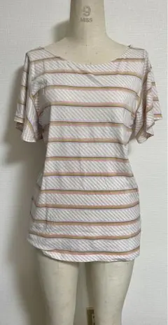 UNIQLO ユニクロ UT making tape Tシャツ Mサイズ