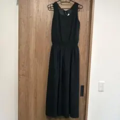 ロングワンピース　黒　moussy