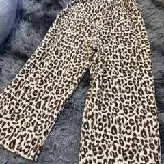 ヒョウ柄　ロングパンツ ベロア　120cm