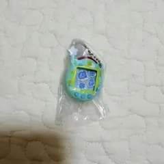 たまごっちシャカシャカチャームコレクション2 ウラくちぱっち ガチャ　緑