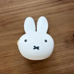 ミッフィー FACEシリコン小物入れ　miffy