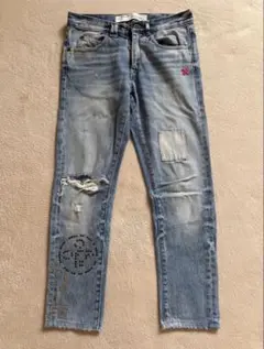 OFF-WHITE ストレートデニム ダメージ加工 スタッズ OFF-WHITE ストレートデニム ダメージ加工 スタッズ - メルカリ