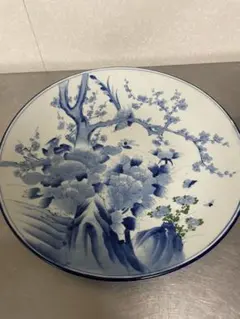 染付 孔雀牡丹文 大皿 直径約46cm 飾り皿 - メルカリ