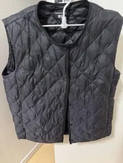 UNIQLO ブラック キルティングダウンベスト