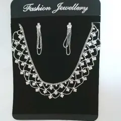 最終価格【美品】結婚式 ウェディング ネックレス イヤリング セット