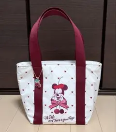【美品１回使用】完売品ディズニーランド ミニーランチバッグ さくらんぼ