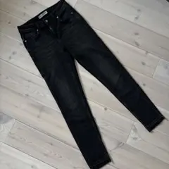 ZARA スキニーデニムパンツ ブラックのサムネイル