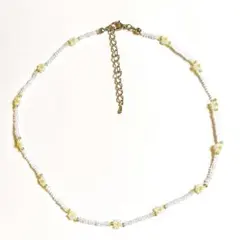 白　フラワービーズチョーカー　ネックレス　シルバー