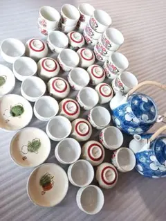 土瓶　お茶　湯飲み　料理屋　料亭　食器　コップ　茶碗　きゅうす　急須