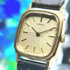 稼働品　SEIKOセイコー　レディース　腕時計クォーツ　 ヴィンテージ　スクエア