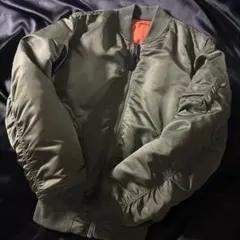 ALPHA MA-1 USA製ジャケット