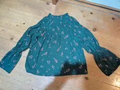 レディース　シャツ