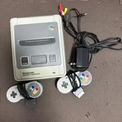 Nintendo Super Famicom 本体とコントローラー2個セット