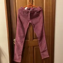 紫色コーデュロイ長ズボン