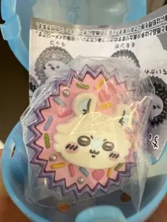 ちいかわ　手作りおやつチャーム　モモンガ