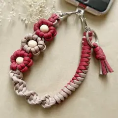 【ハンドメイド】パラコード お花のハンドストラップ｜スマホストラップ 赤 母の日