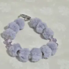 薄紫ファーポンポンストラップ