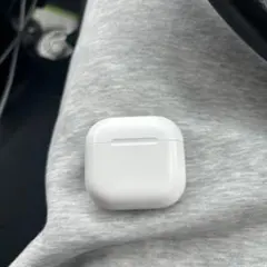 ジャンク]Apple AirPods4 ANC搭載モデル 充電ケース 本体 - メルカリ