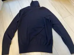 ユニクロ　メリノウールハイネックセーター