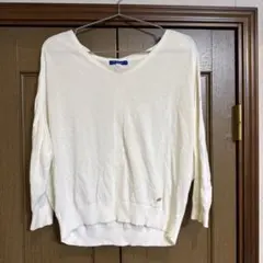 BLUE LABEL CRESTBRIDGE バックリボン Vネックニットのサムネイル