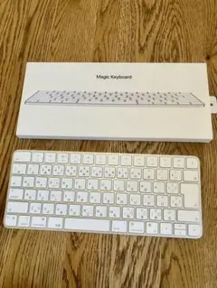 Apple純正 マジックキーボード 日本語配列 MK2A3J/A