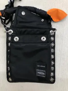 メゾンマルジェラ ホリデーノベルティ ストラップポーチ