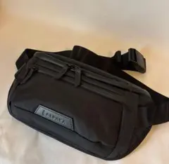 【美品】ALPAKAボディバッグ BRAVO SLING MINI V2