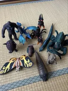 怪獣フィギア　まとめ売り