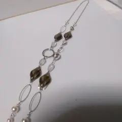 ハンドメイド.パールとシルバーのロングネックレス