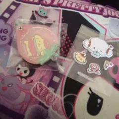 サンリオ スイーツキーホルダーとステッカーセット
