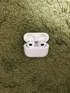 AirPods 本体 ホワイト 充電ケース付き　第3世代