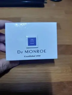Dr.MONROE ピアス(両耳用)