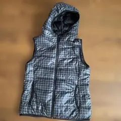 UNIQLO グレー チェック柄 ダウンベストM 春