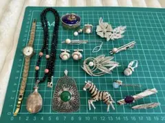 カフス タイピン ブローチ ネックレス 腕時計 ペンダントヘッド ピルケース